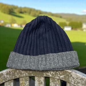 Banana Republic Knit Beanie Cap Extra Fine Merino Wool Hat Cuff Blue Gray OS